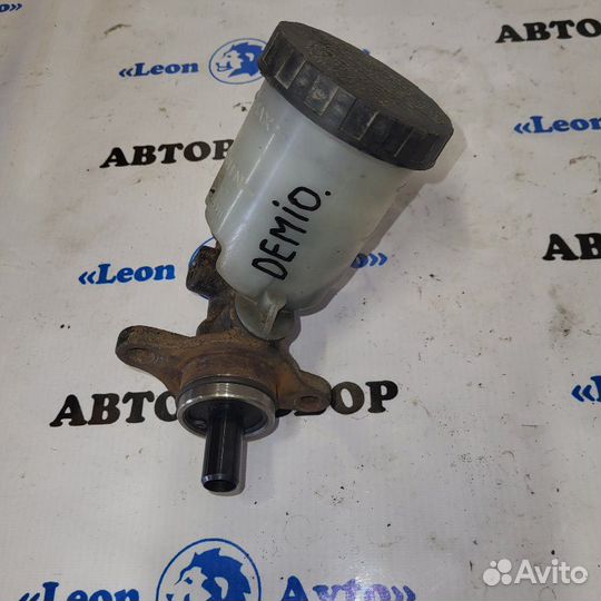 Цилиндр главный тормозной Mazda Demio DW3W B3 1999