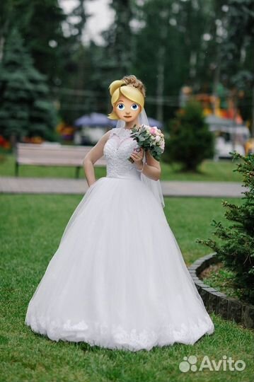 Свадебное платье