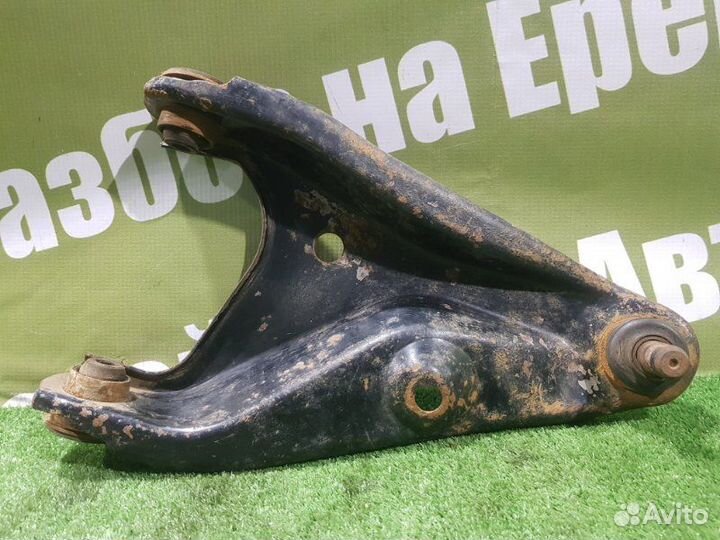 Рычаг подвески передний правый Renault Logan LS12