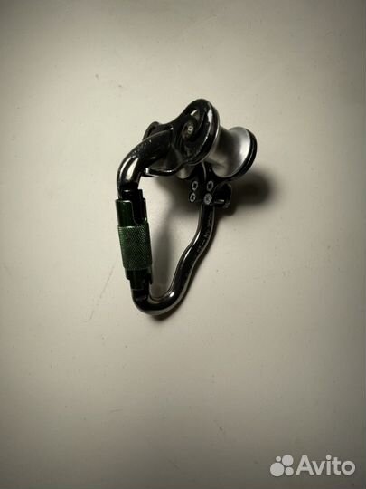 Ролик трек IceRock