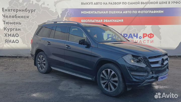 Решетка стеклоочистителя левая Mercedes-Benz GL (X166) 1668310041