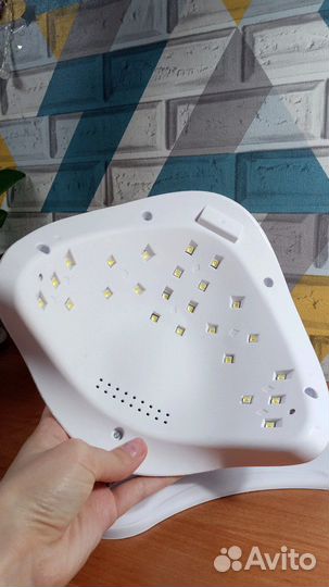 Лампа для ногтей