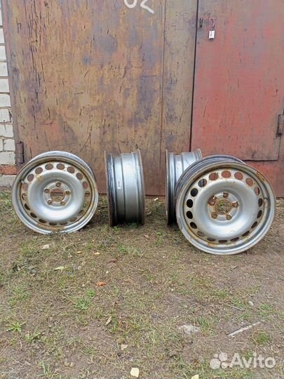 Штампованные диски r16