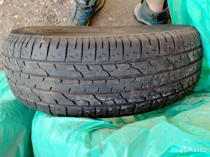 Bridgestone B390 195/65 R15