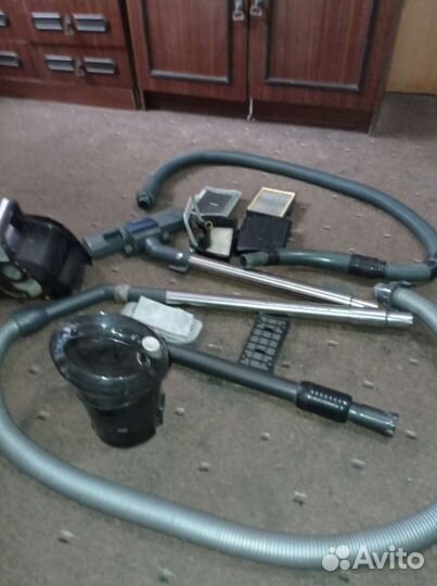 Запчасти от пылесоса