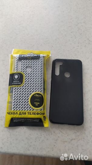 Чехлы на телефон