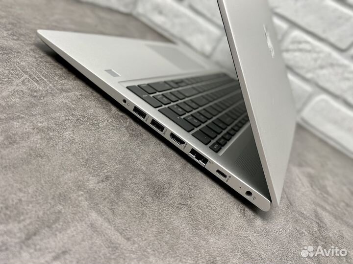 HP ProBook 450 G6 15.6 IPS i5-8265u 256Gb 8Gb