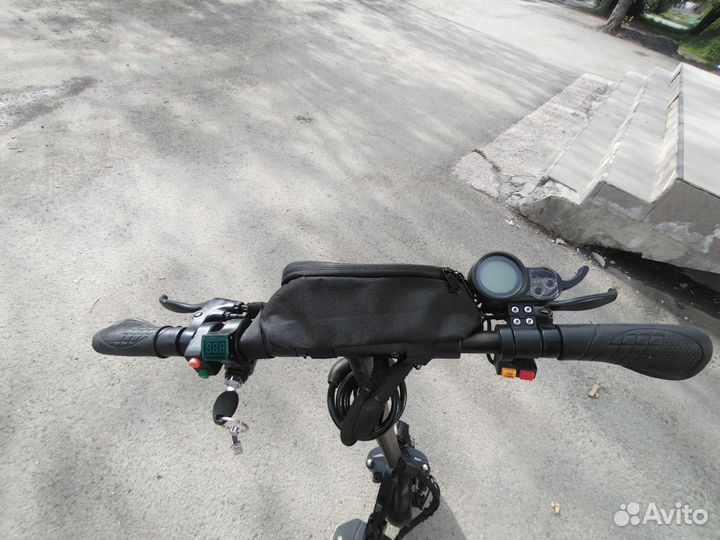 Самокат взрослый электрический