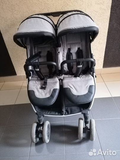 Прогулочная коляска для двойни