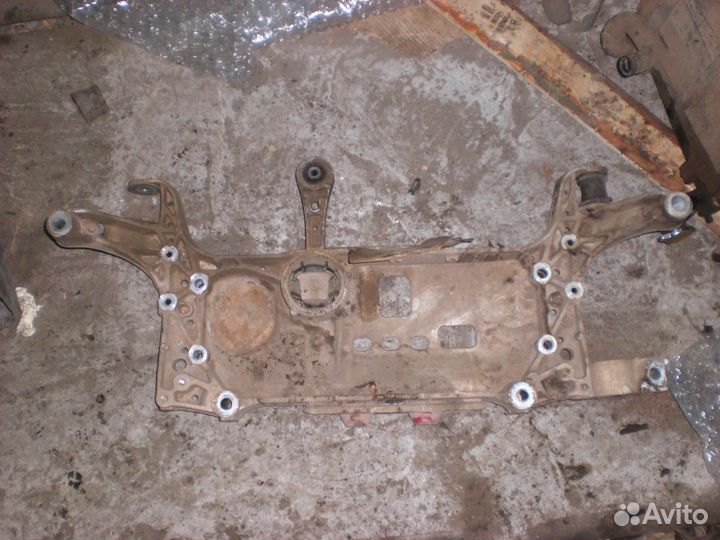 Подрамник передний Пасат Пассат Б6 Б7 сс