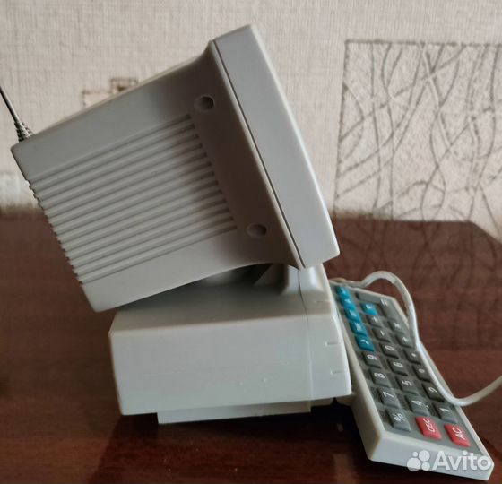 Редкий радиоприемник в виде компьютера