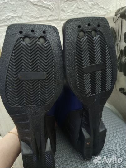 Лыжные ботинки