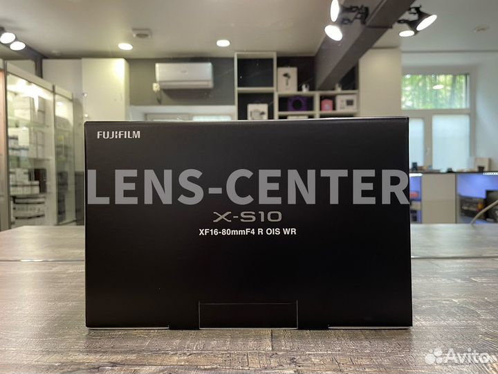 Fujifilm X-S10 kit XF 16-80mm f/4 R OIS WR