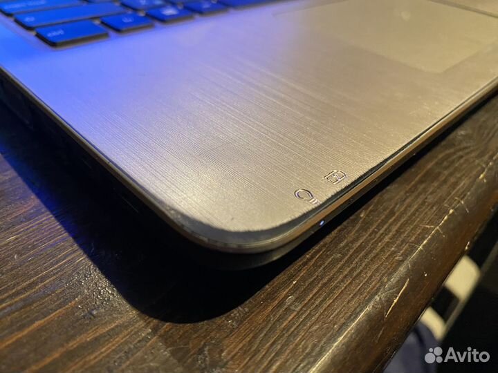 Asus i3, 8gb, ssd