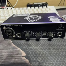 Внешняя звуковая карта behringer umc22