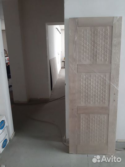 Двери массив