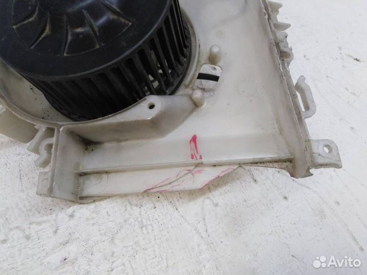 Моторчик печки Тойота