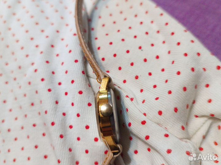 Наручные часы женские Луч