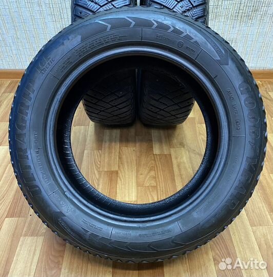 Goodyear Ultragrip Ice Arctic 185/65 R15