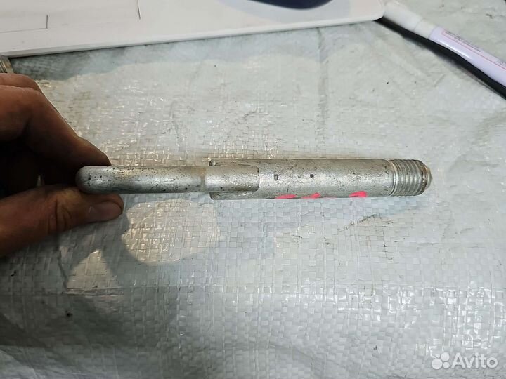 Крюк буксировочный Mazda CX-7 CX-9