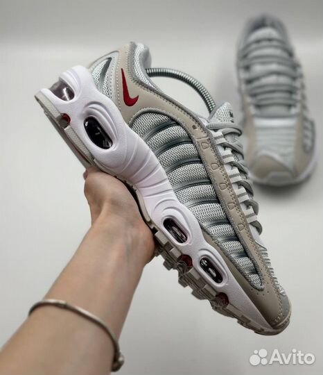 Кроссовки Nike Air Max Tailwind 4