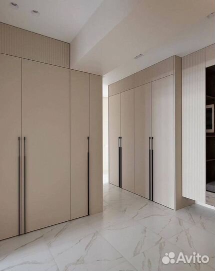 Шкаф на заказ в прихожую