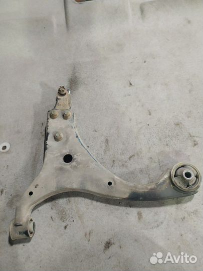 Рычаг правый передний на Хендай Элантра HD