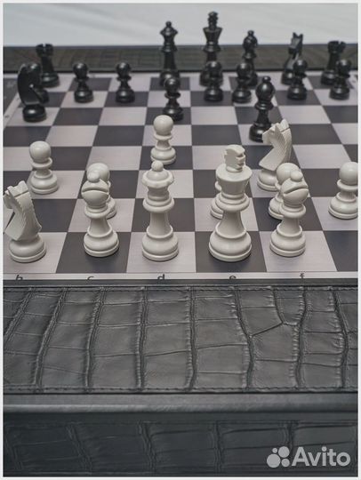 VIP-подарок шахматы Square Off Croco Limited Editi