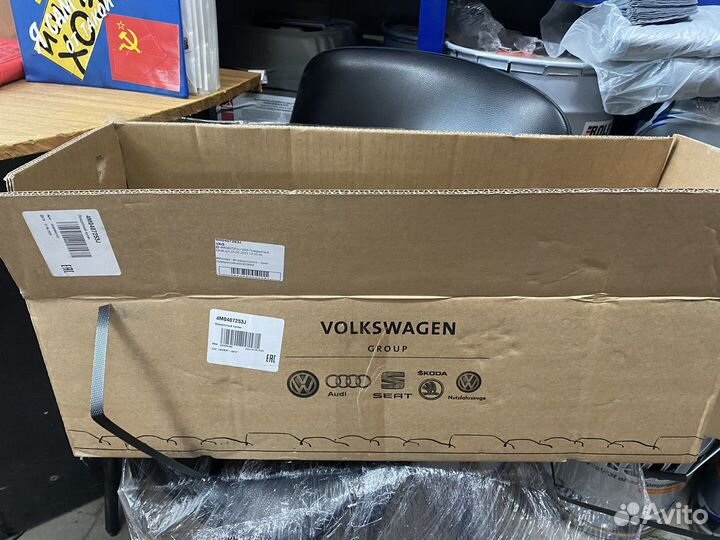 Кудак левый передний Volkswagen touareg 2019