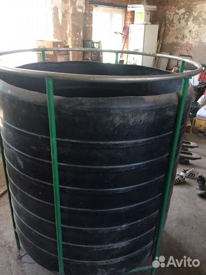 Бочка на 1,5 куба пищевая