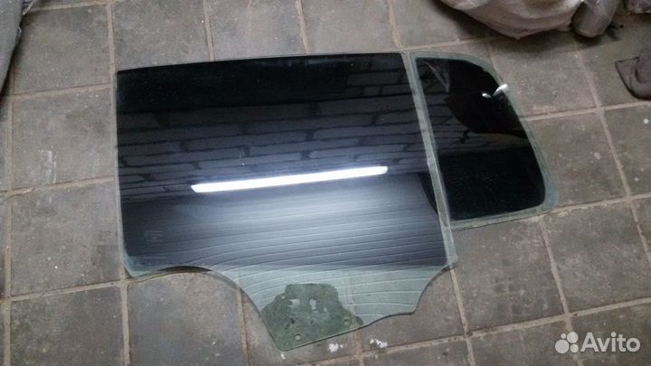 Рено Сандеро Симбол стекло двери