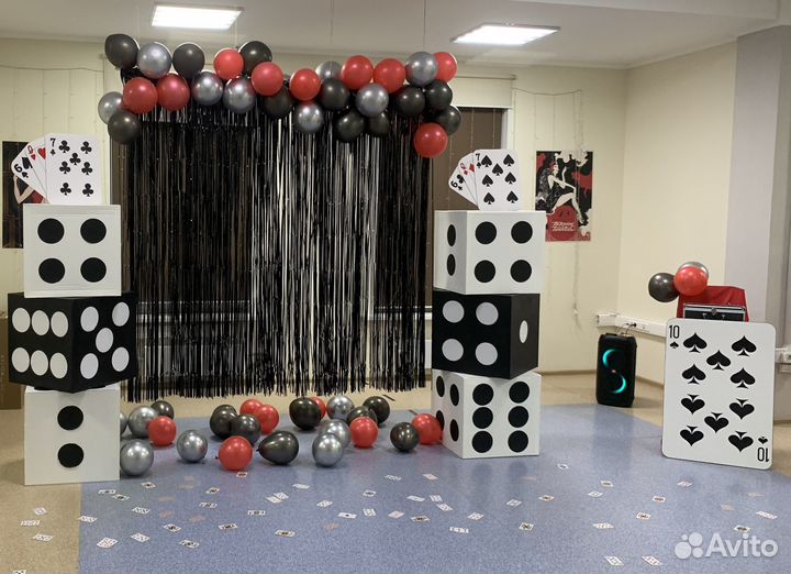 Реквизит в стиле казино