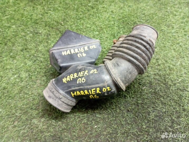 Патрубок воздушного фильтра Toyota Harrier XU10