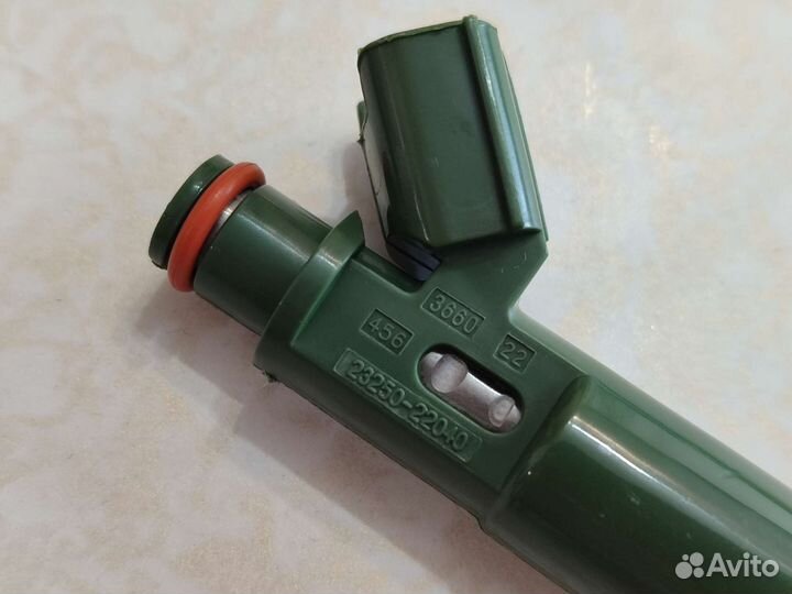 Форсунки топливная Toyota Corolla Celica Matrix