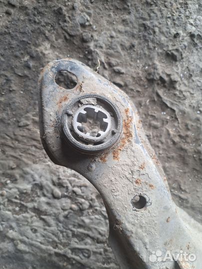 Подрамник задний Ford Mondeo