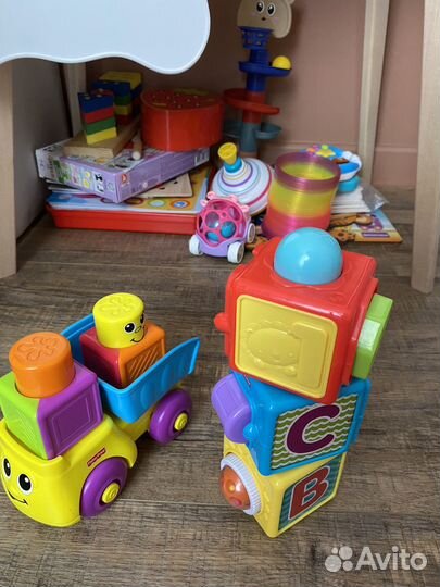 Игрушки развивающие 1 год
