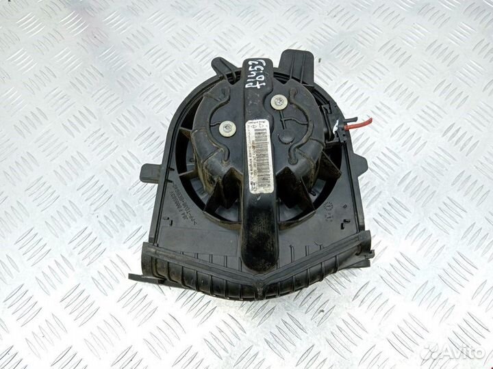 Моторчик печки для Renault Scenic 2 7701056598