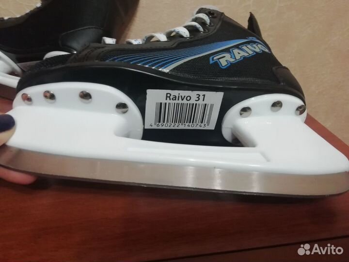 Продам коньки детские