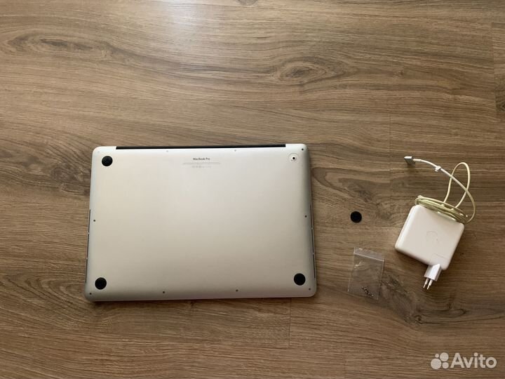 Macbook pro 15 2015 i7 16gb 512gb r9