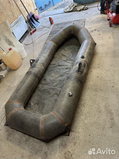 Надувная лодка