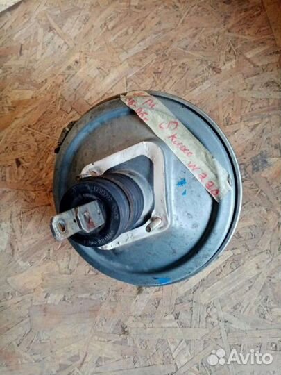 Главный тормозной цилиндр Mercedes-Benz S W220