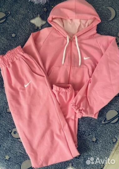 Костюм спортивный