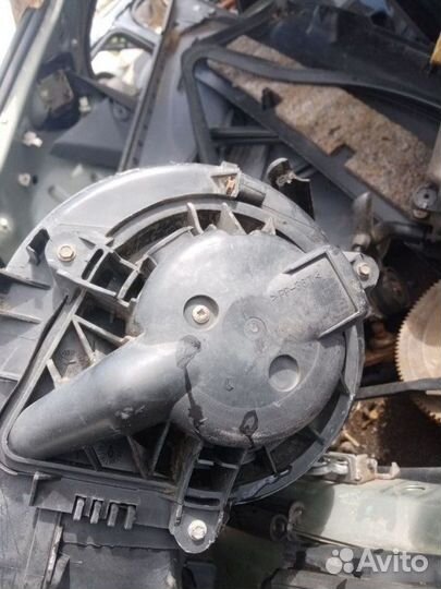 Моторчик печки Renault Megane 2002