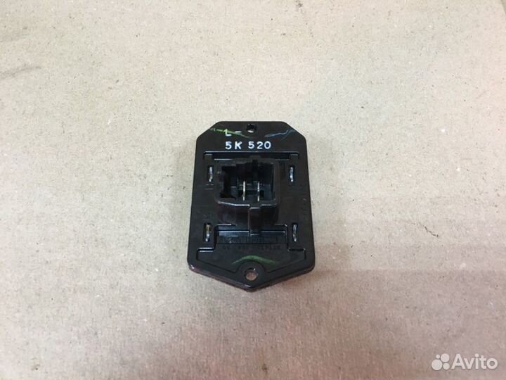 Резистор отопителя Toyota Corolla 150