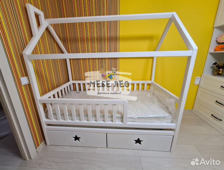 Детская кровать домик