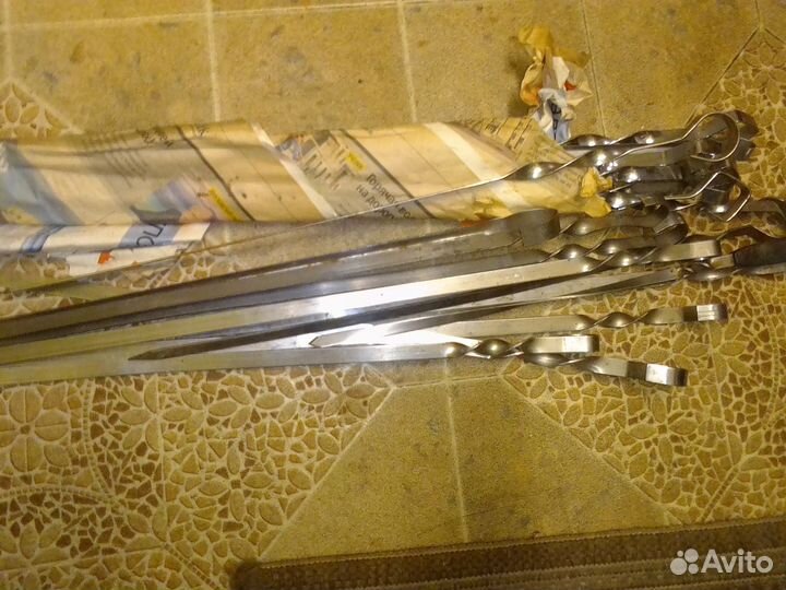 Миски и туалет для котиков и шампура