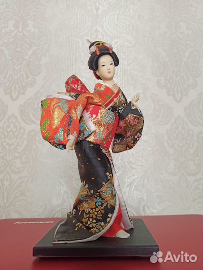 Коллекционная фигурка японская гейша
