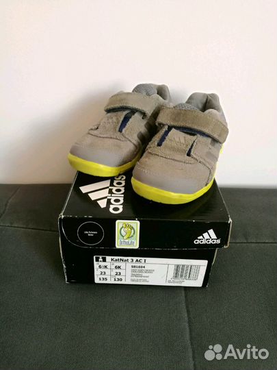 Кроссовки adidas