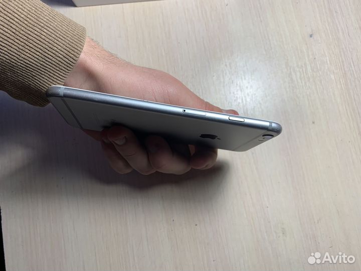 iPhone 6S Plus, 32 ГБ