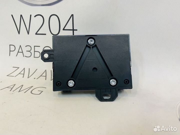 Блок управления топливным насосом Mercedes W204